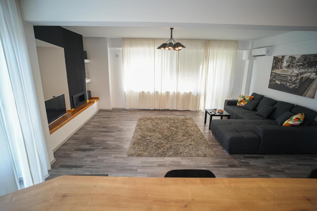 Penthouse With Huge Rooftop & Amazing City View Bükreş Dış mekan fotoğraf